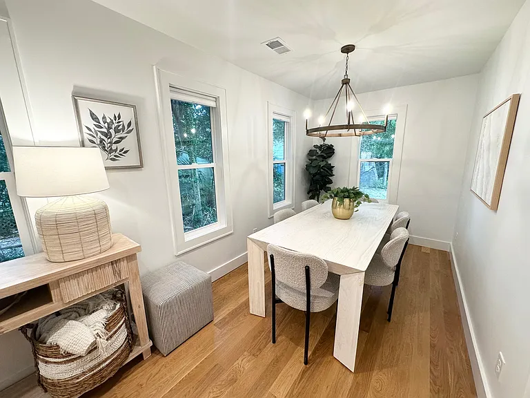 413 E Erie Ave — Photo 18