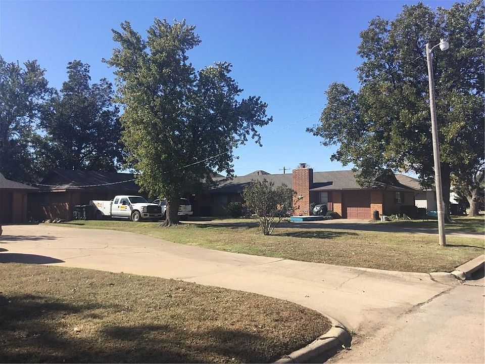 2nd image of 4608 NW 26th St