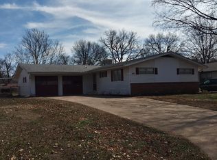 1601 Cedar Ln, Ponca City, OK 74604