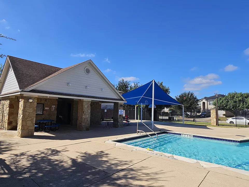 1123 Apollo Ln