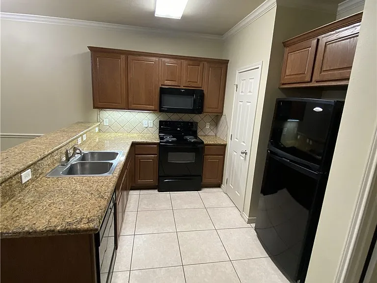 119 Forest Dr — Photo 6