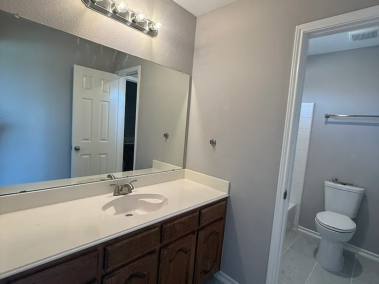 1220 Resaca Dr — Photo 33