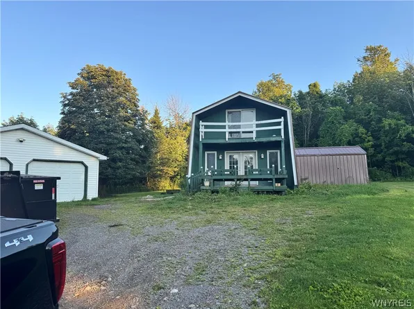 4194 Fullington Rd, Attica, NY 14011