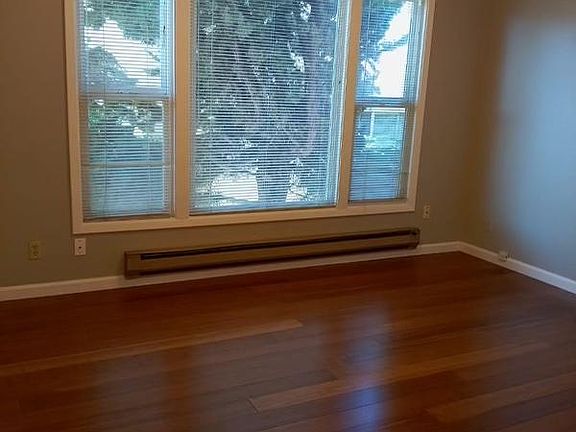 5th image of 62 Oakes Blvd #2