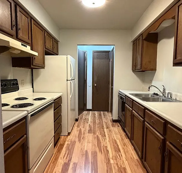 3355 W Laskey Rd — Photo 12