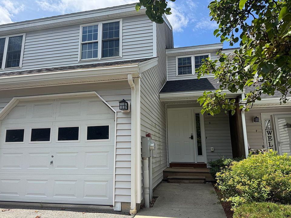 1st image of 9 Green Briar Rd #9