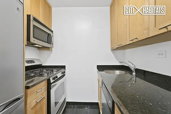 Rented by Citi Habitats | media 15