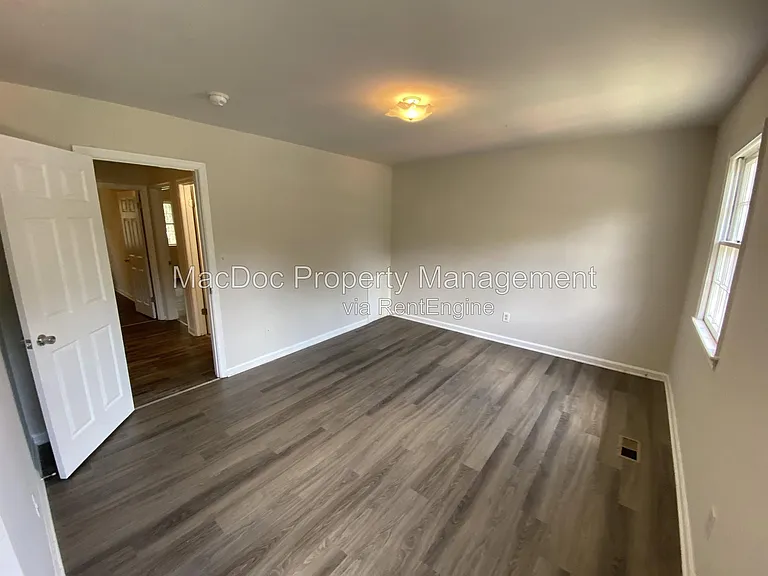 130 Janney Ct — Photo 20