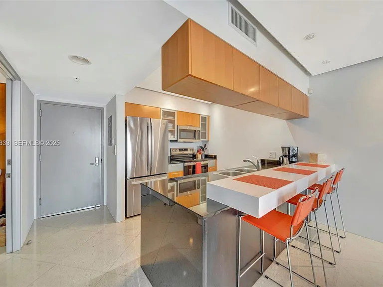 1750 N Bayshore Dr #3910 — Photo 3