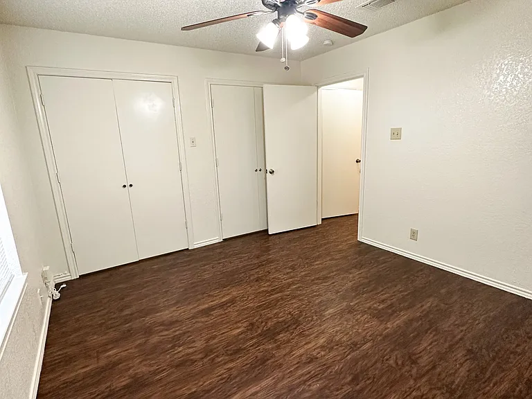 924 W Chestnut St #3 — Photo 10