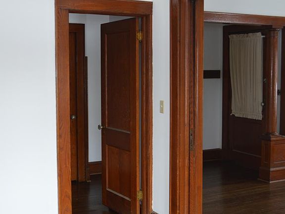 Dining Room into Entryway