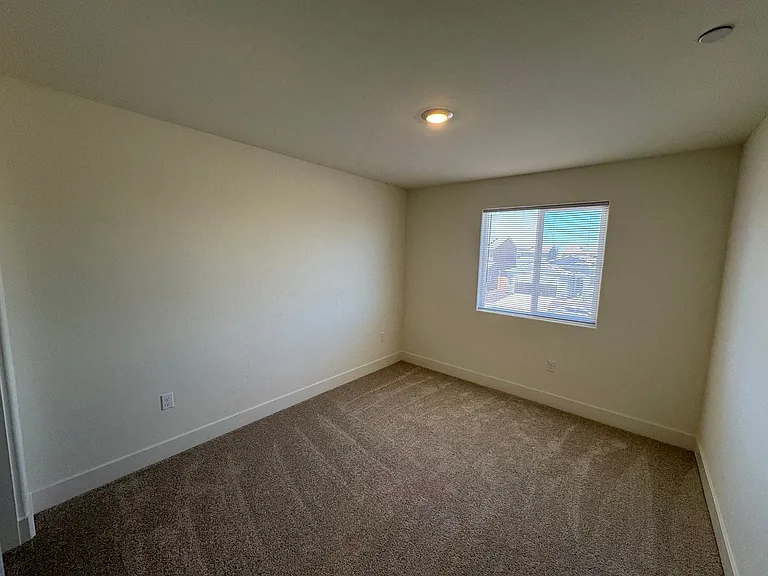 4005 W Babcock Ave — Photo 30
