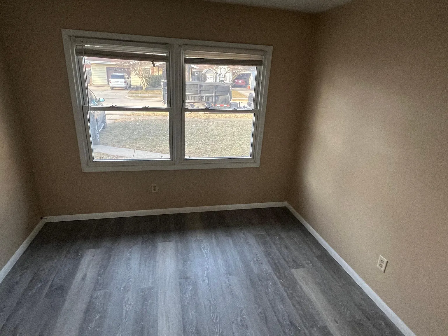 503 E Lowell Ave — Photo 4