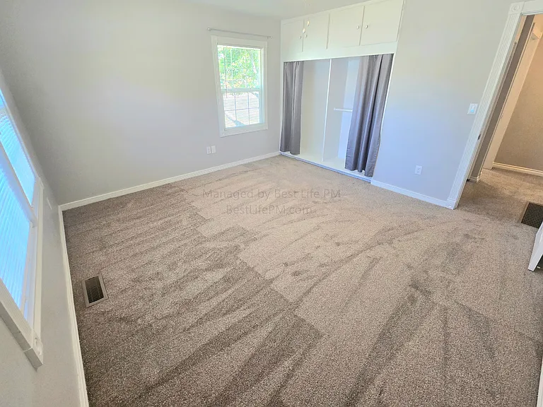 114 SE 218th Ave — Photo 38