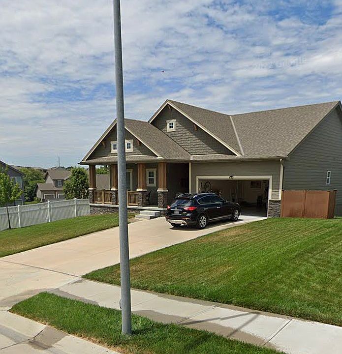 1st image of 10810 Laramie St