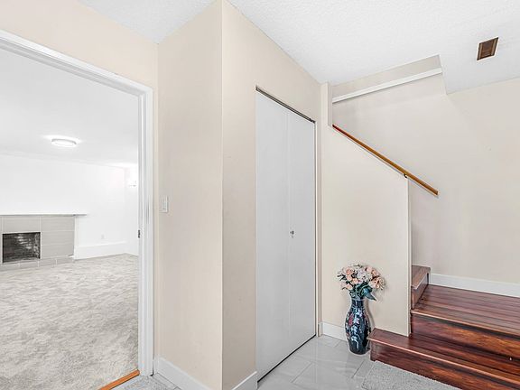 3rd image of 11644 74th Ave