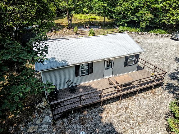 4th image of 21089 Laurel Mountain Rd