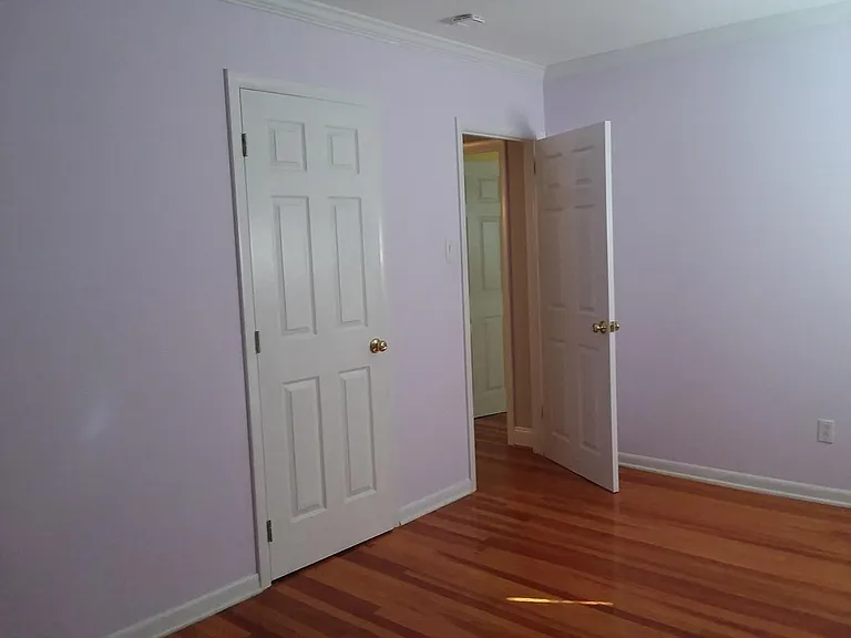 Knollwood Dr — Photo 25