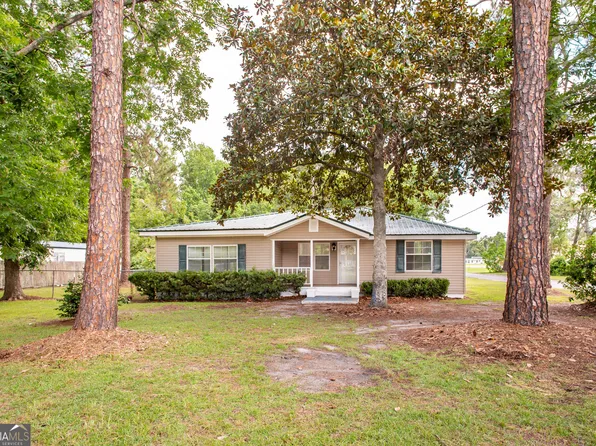 1602 Lamar Ave, Waycross, GA 31503