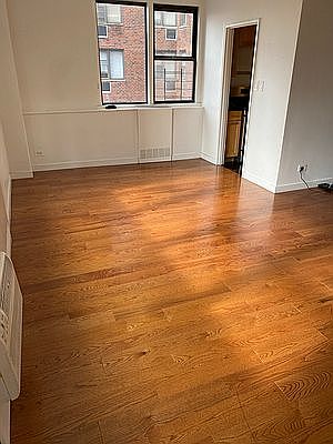 3rd image of 435 E 79th St #6VW