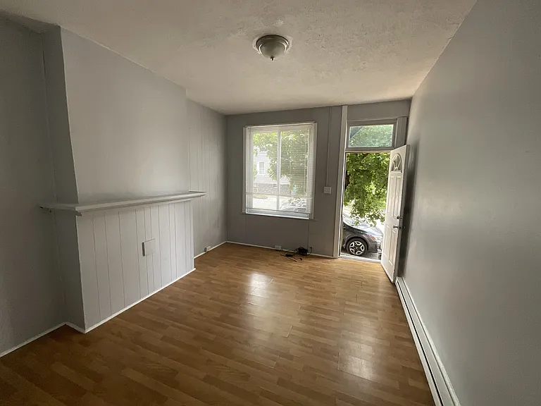123 McCandless Ave — Photo 8