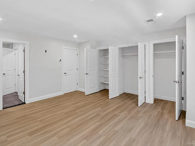 287 Delaware Ave — Photo 26