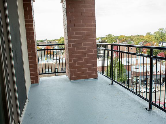 5th image of 3202 Oak Park Ave #5A