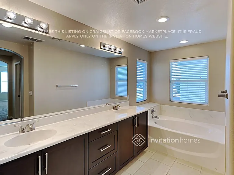 9148 Domina Royal St — Photo 13