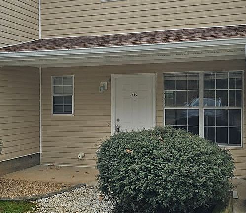 2nd image of 47 W Sellers St #C