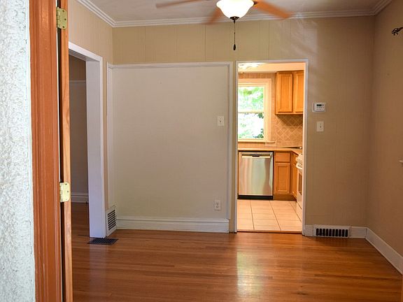4th image of 10330 S Artesian Ave