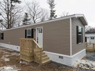 72 Ethans Way, Bennington, VT 05201