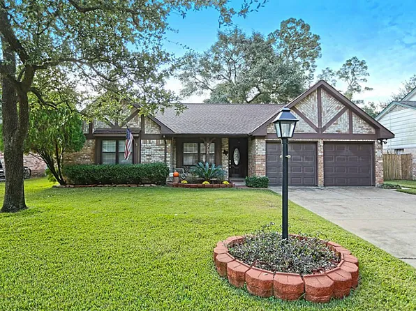 9703 John Bank Dr, Spring, TX 77379