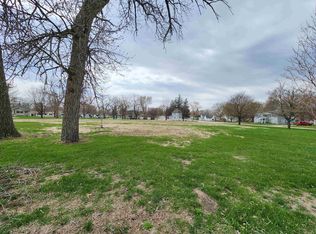 1601 Grand Ave #6-4, Emmetsburg, IA 50536