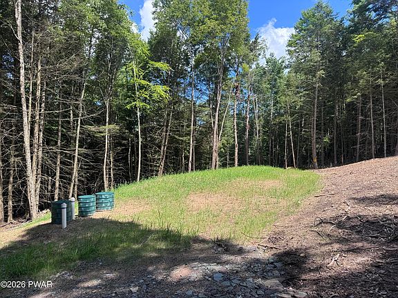 4th image of 266 Steep Hill Rd