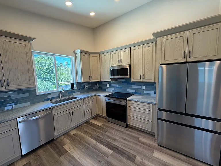 801 Vale View Dr #B — Photo 40
