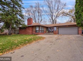 4805 W 59th St, Edina, MN 55424
