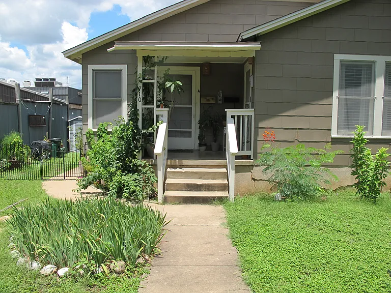 710 Norwalk Ln #A — Photo 1