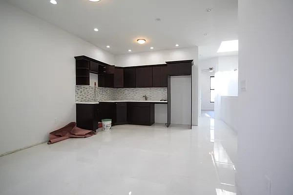 Rented by Home Solutions Real Estate Group | media 9