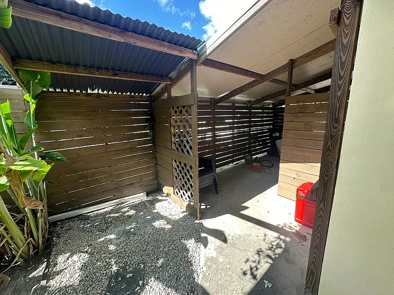7910 SW 15th St — Photo 41