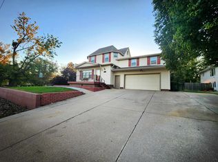 3102 8th Ave, Kearney, NE 68845