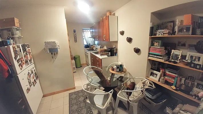 Rented by Downtown Mgt & Realty LLC | media 10