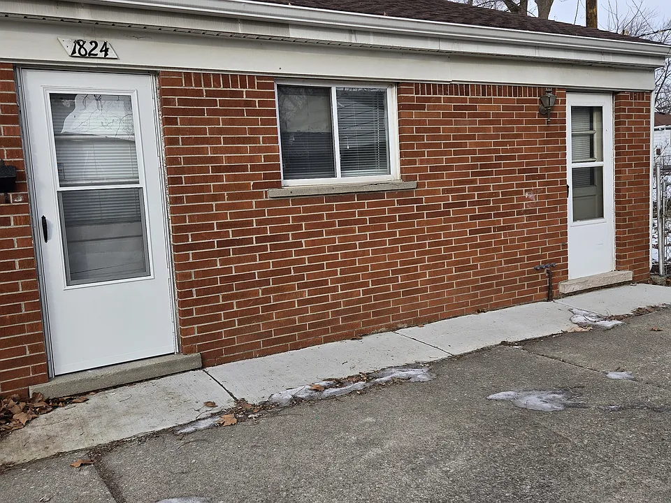1824 Saint Johns Blvd #3