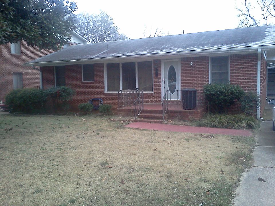 2nd image of 2929 Steiner Ct
