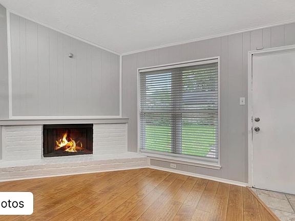 5th image of 1616 Live Oak Hollow St