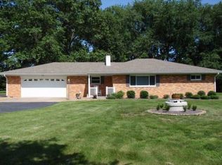 600 Linden Dr, Belleville, IL