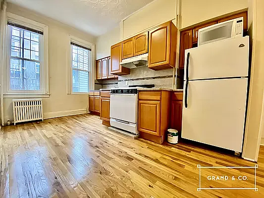 Rented by Grand & Co. | media 20