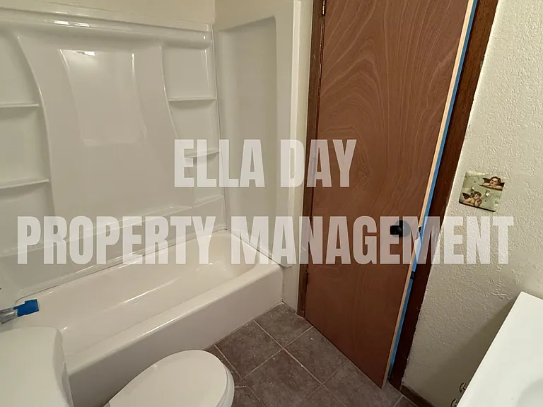 3120 N Applewood Dr — Photo 6
