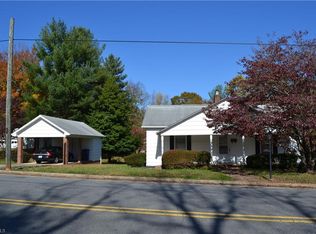 601 W Washington St, Mayodan, NC 27027