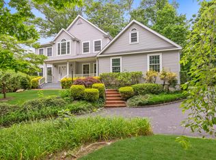 91 Huntington Rd, Port Washington, NY 11050