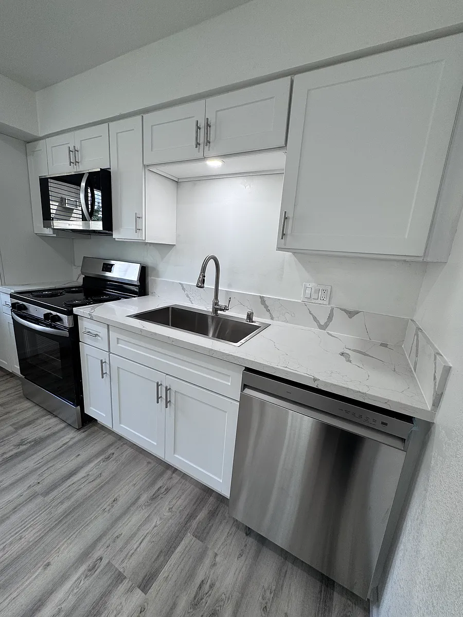 Building Photo - 4801 Orange Grove Ave #1